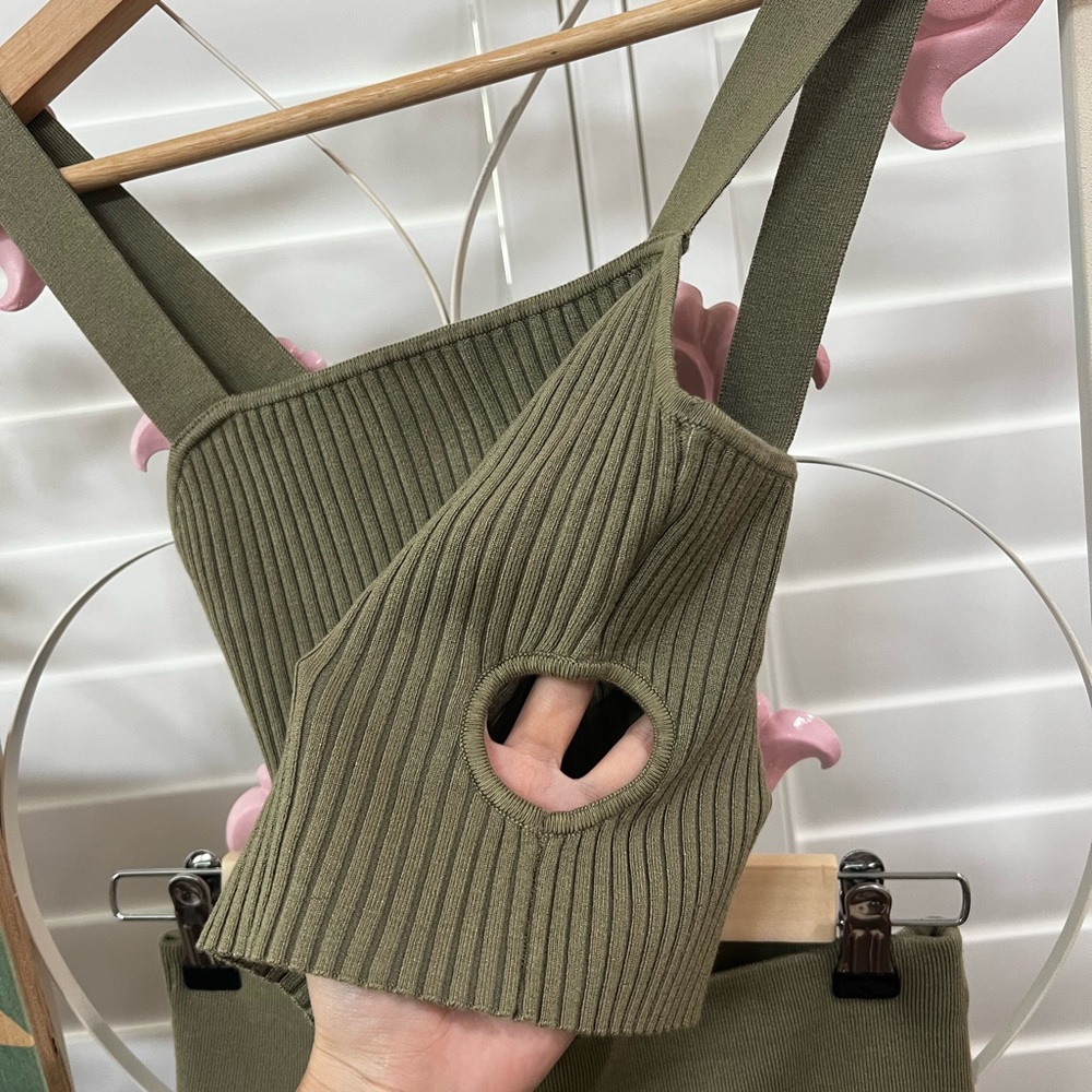 RVCA Ribbed Set - Picture 3 of 6